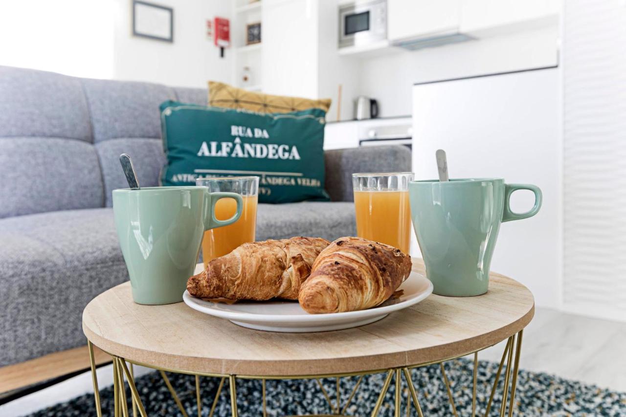 Stylish Flat W/ Gym & Parking By Lovelystay Porto Eksteriør bilde