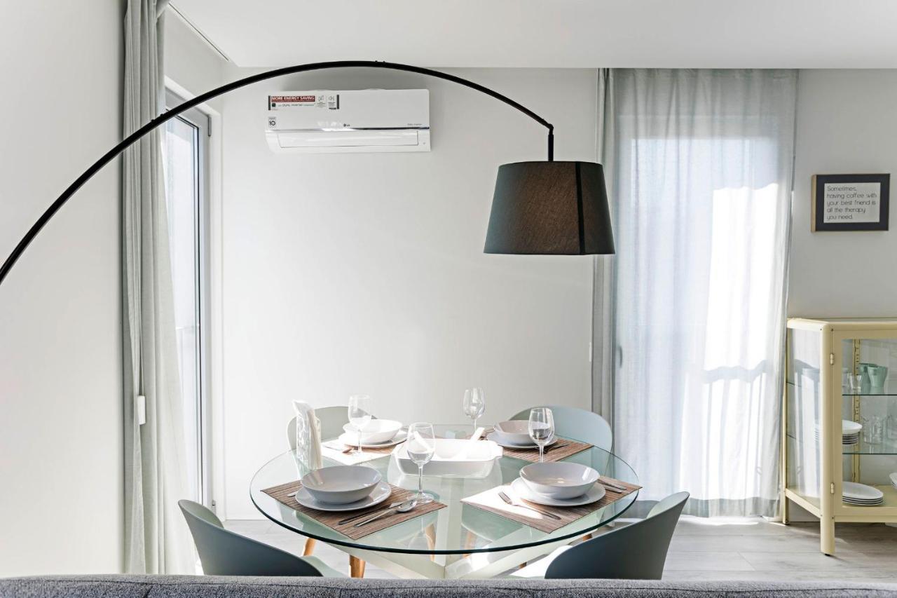 Stylish Flat W/ Gym & Parking By Lovelystay Porto Eksteriør bilde