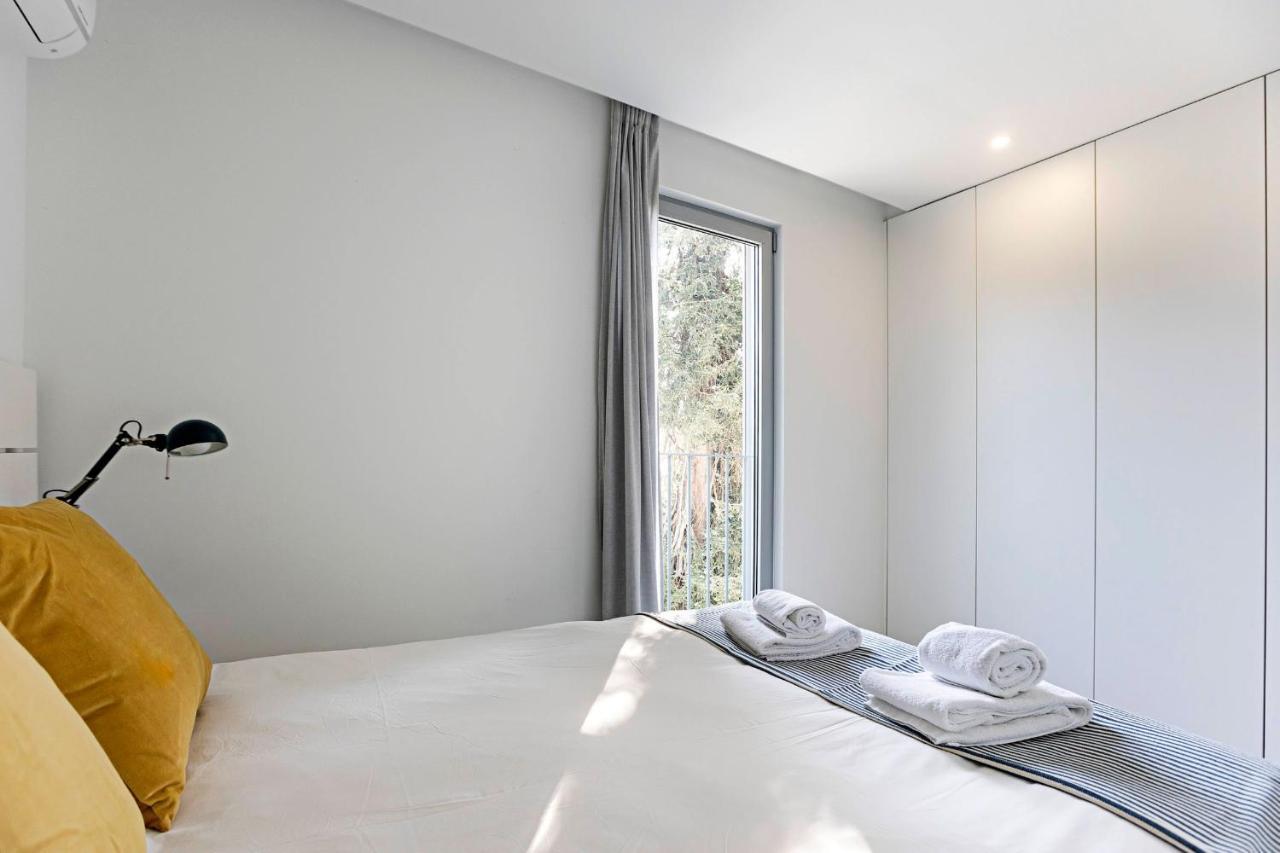 Stylish Flat W/ Gym & Parking By Lovelystay Porto Eksteriør bilde